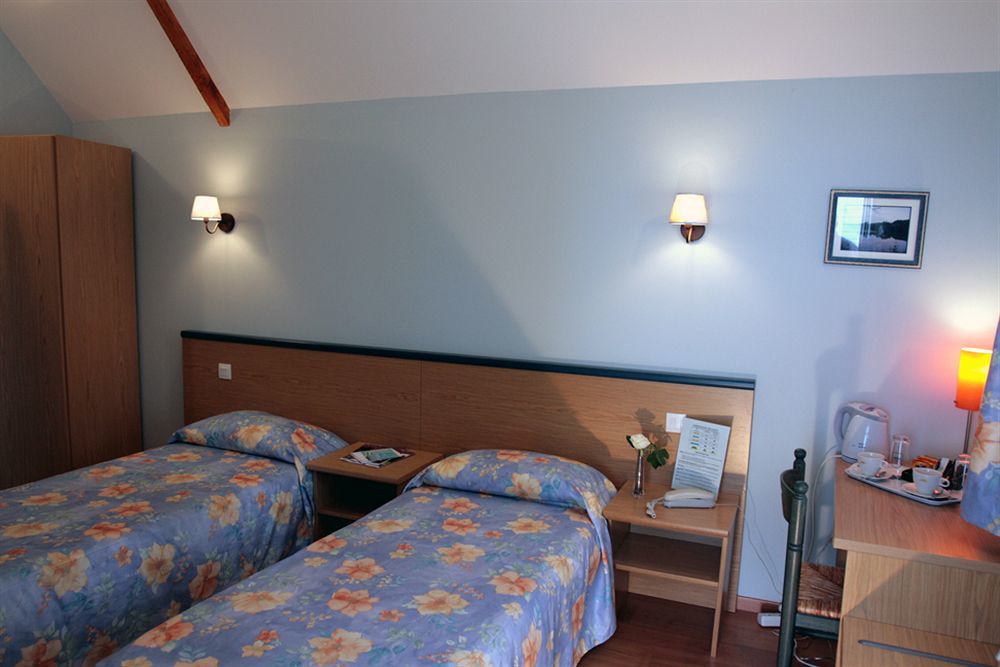 Auberge Du Cheval Blanc Beaumont-Pied-de-Boeuf  Exterior foto